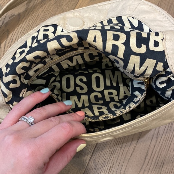 Cream Marc by Marc Jacobs crossbody Purse - Picture 6 of 16